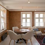 Unique Wooden House, Cozy Outdoor Area, Downtown
